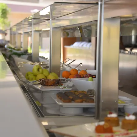 Sunmelia & Szálloda