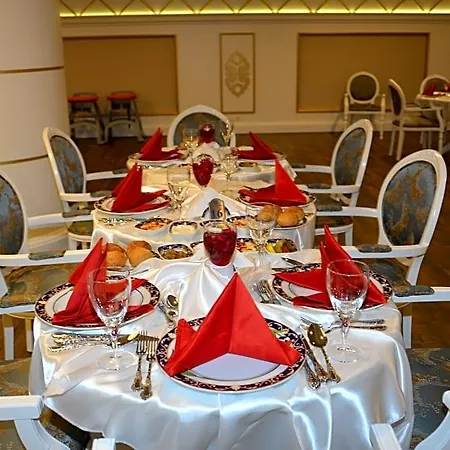 Sunmelia & Hotel 5*