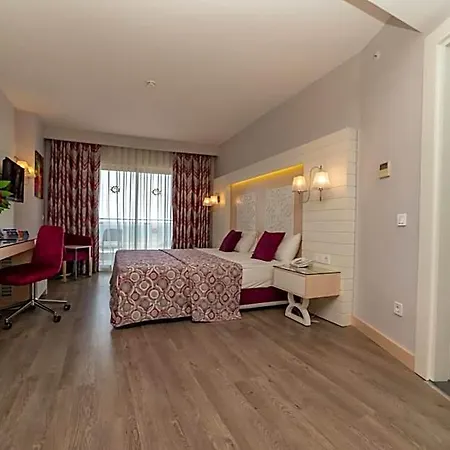 Sunmelia & 5* مانافجات
