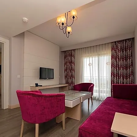 Sunmelia & فندق مانافجات