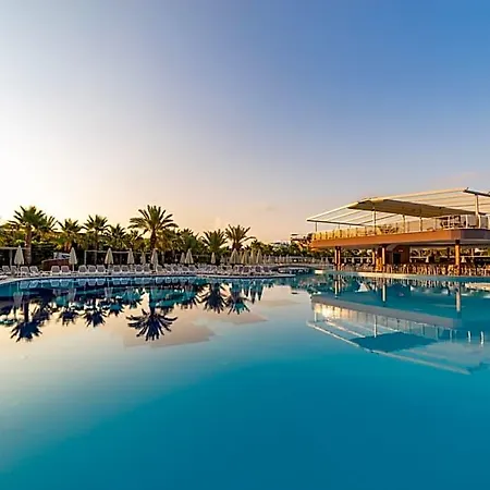 Sunmelia & 5* مانافجات