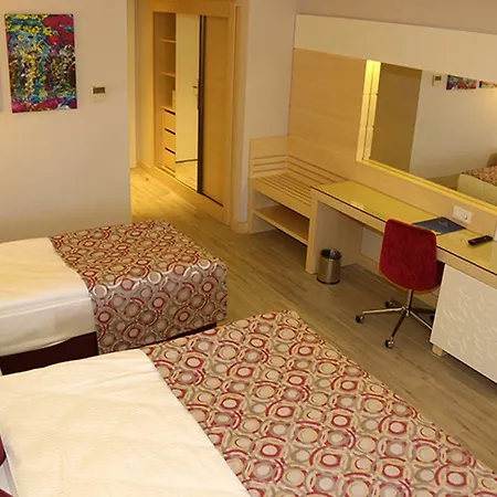 Hotel Sunmelia &