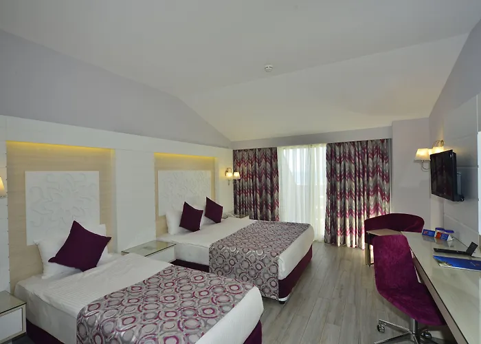 Sunmelia & מלון 5*